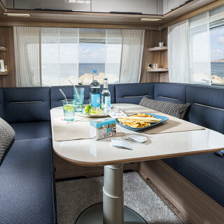 Fendt Caravan Wohnwagen kaufen Tendenza 03Wohnen flat02 heller Wohnbereich