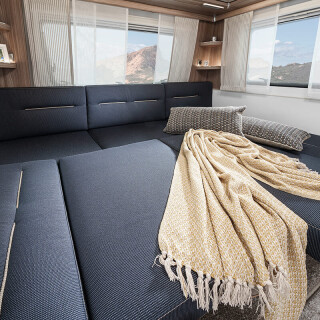 Fendt Caravan Wohnwagen kaufen Tendenza 06misc 02 Sitzgruppe Umbau zu Bett