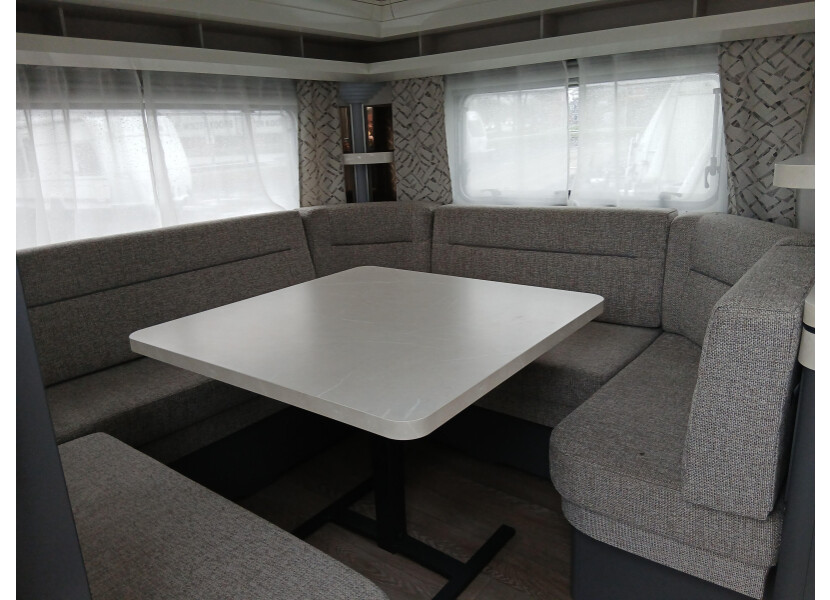 Excellent 560 CFE afbeelding