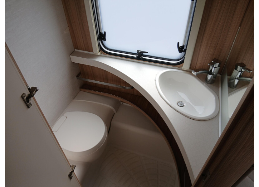 11d3f688744dea0e091219a708639a80bbeddd1f afbeelding