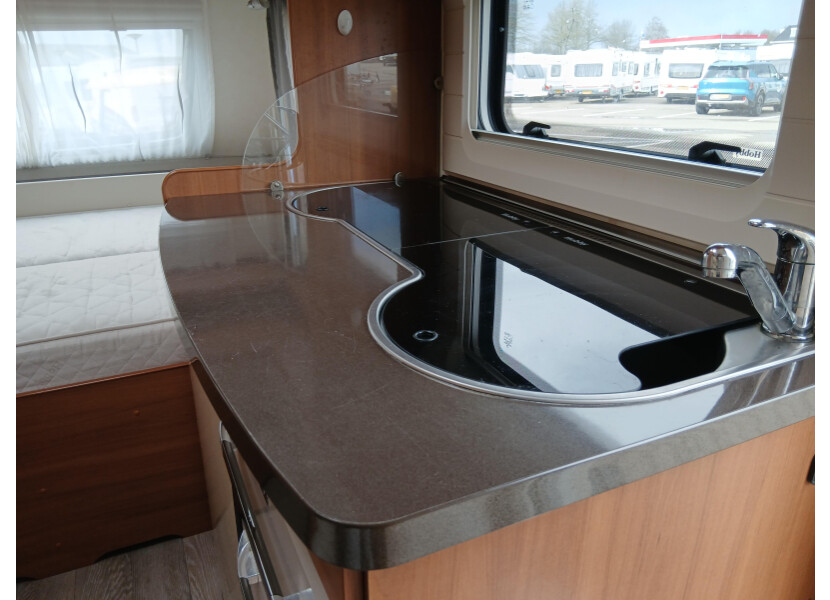 On Tour 390 SF afbeelding