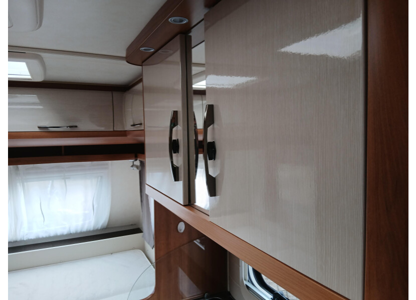 On Tour 390 SF afbeelding