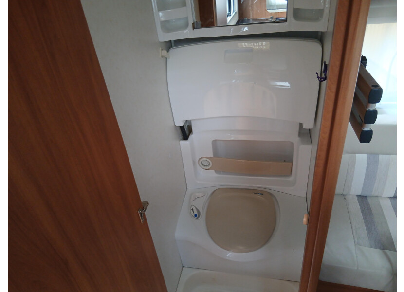 On Tour 390 SF afbeelding