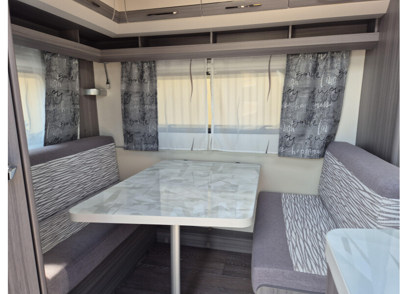 On Tour 390 SF afbeelding
