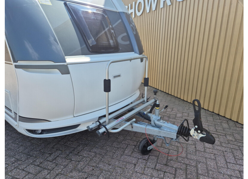 On Tour 390 SF afbeelding