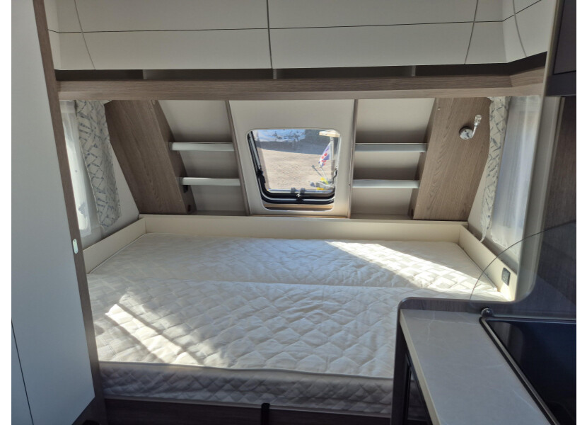 On Tour 390 SF afbeelding