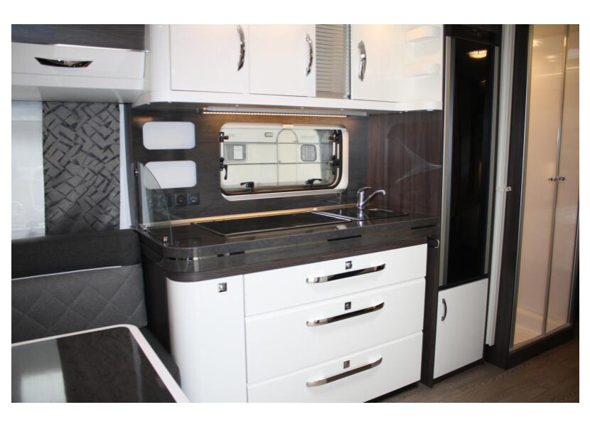Prestige 650 UFF afbeelding