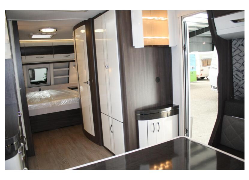 Prestige 650 UFF afbeelding