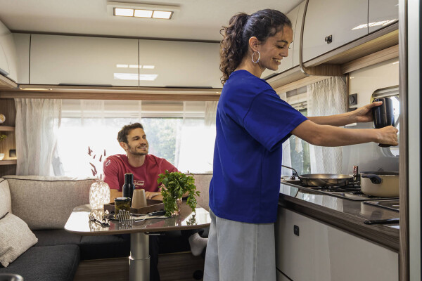 Fendt Caravan Tendenza Wohnwagen kaufen Kueche teaserBig